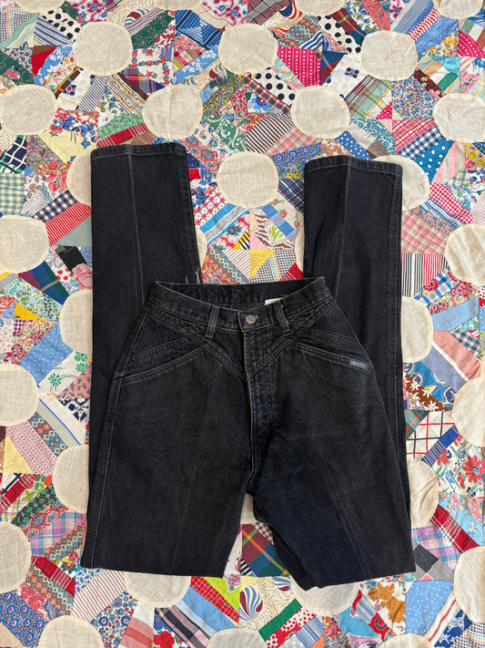 Black Rockies size 22/23